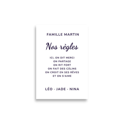 Gros plan sur l'affiche personnalisée « Nos règles » de la famille, format A4 21 × 30 cm